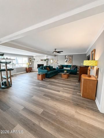 1132 E VILLAGE CIRCLE Drive, Phoenix, AZ 85022