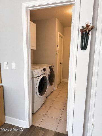 1132 E VILLAGE CIRCLE Drive, Phoenix, AZ 85022