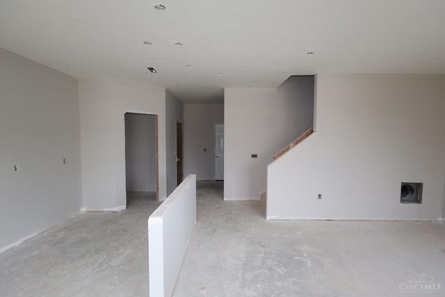7243 Grandway Drive, West Chester, OH 45069