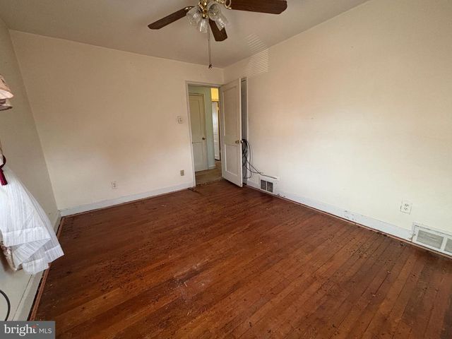 1110 COBBS ST, Drexel Hill, PA 19026