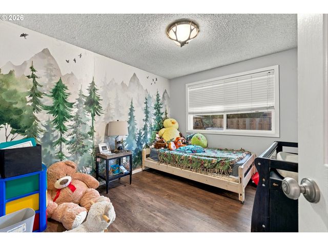 1420 Ne 20TH St, Gresham, OR 97030