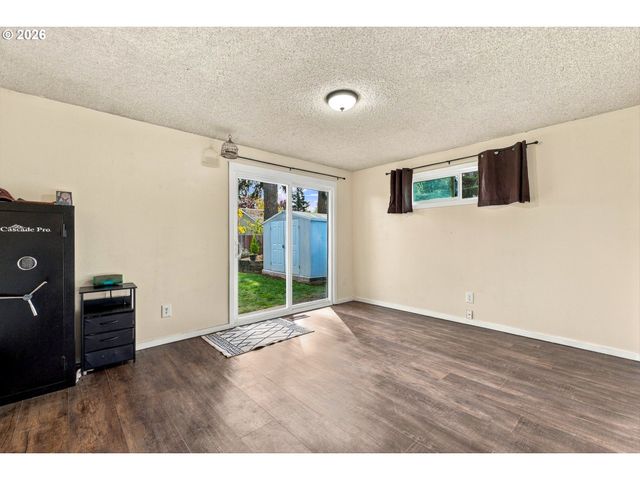1420 Ne 20TH St, Gresham, OR 97030
