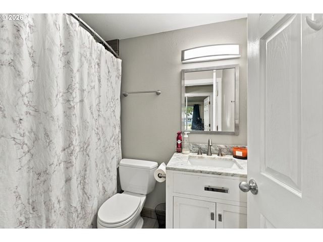 1420 Ne 20TH St, Gresham, OR 97030