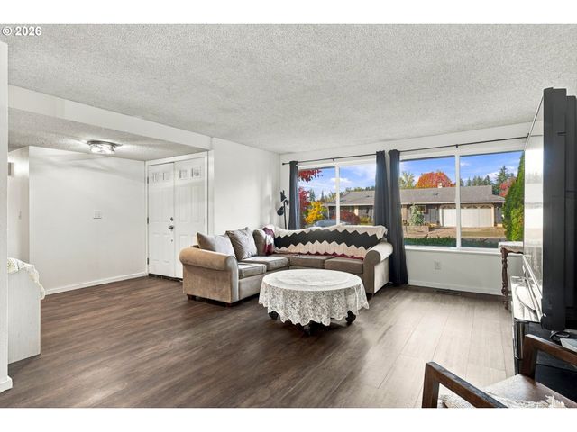1420 Ne 20TH St, Gresham, OR 97030