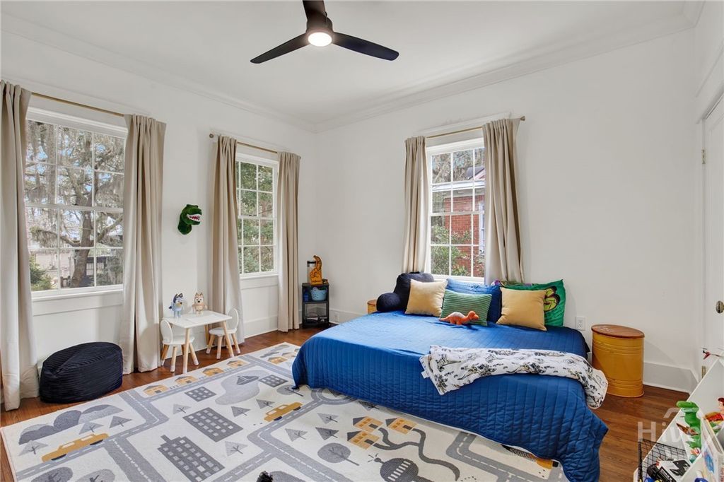 Image 16 of property listing at 310 Washington Avenue, Savannah, GA 31405