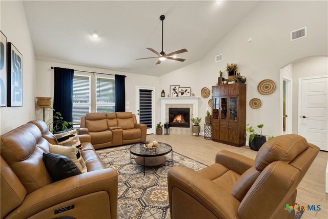 2223 Bluewood Street, New Braunfels, TX 78132