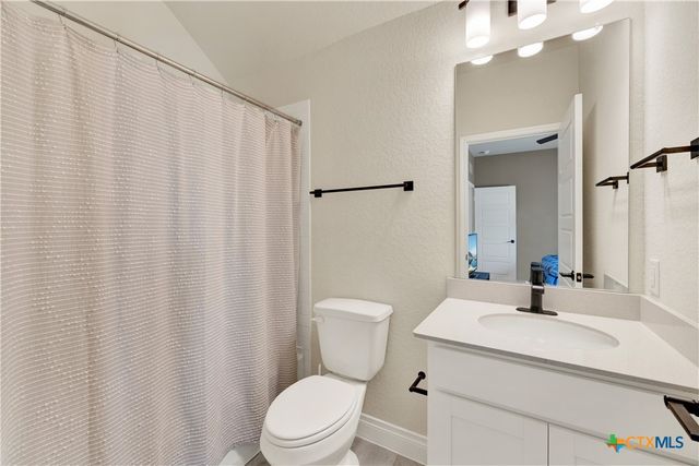 2223 Bluewood Street, New Braunfels, TX 78132