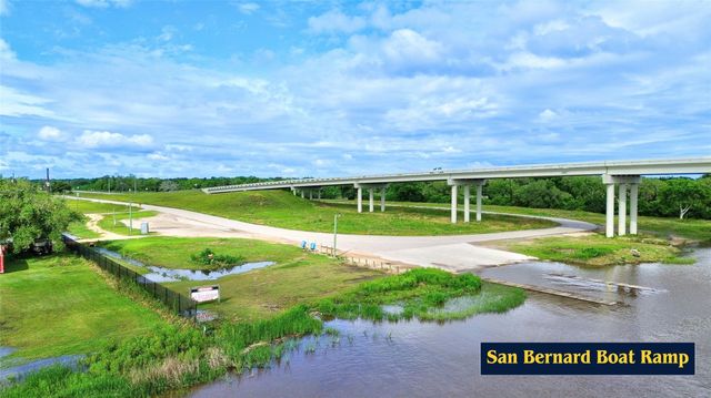 4454 Recreation Drive, Brazoria, TX 77422