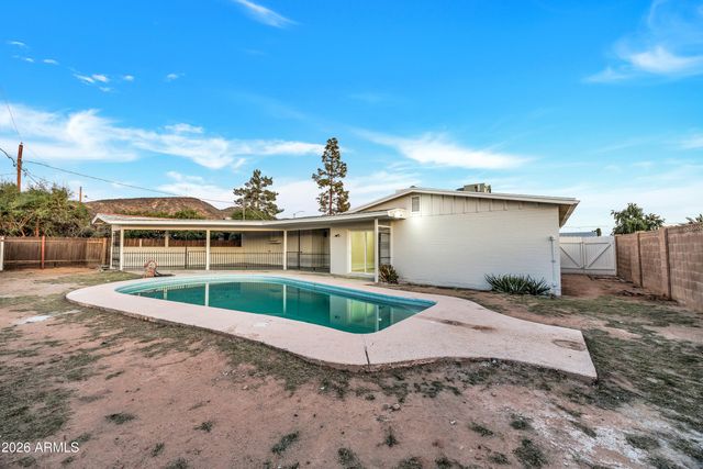 2218 W POINSETTIA Drive, Phoenix, AZ 85029