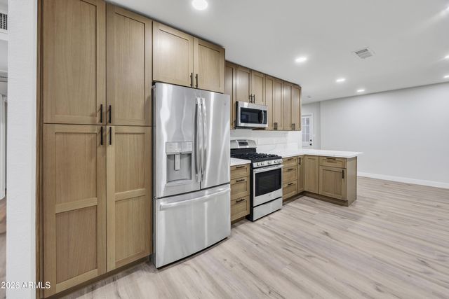 2218 W POINSETTIA Drive, Phoenix, AZ 85029