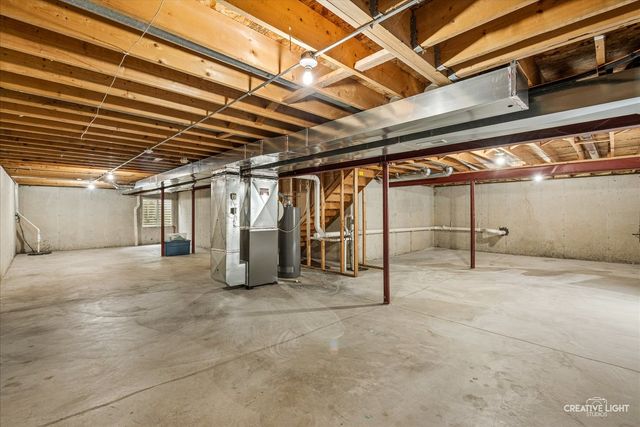 2107 Waterbury Drive, Joliet, IL 60431