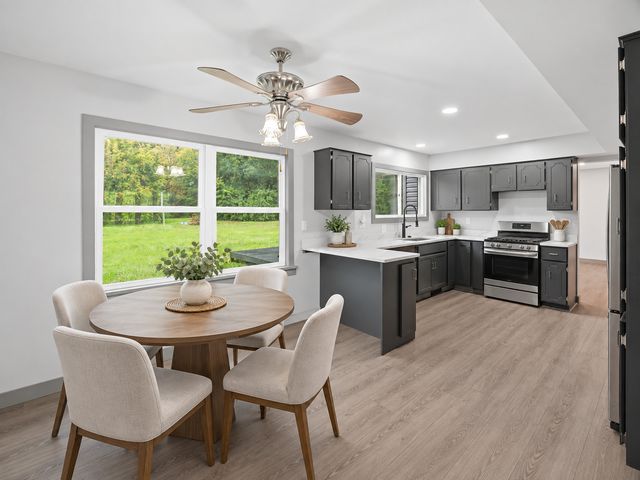 37860 N Metropolitan Avenue, Beach Park, IL 60087