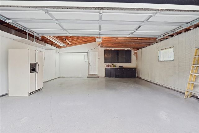 37860 N Metropolitan Avenue, Beach Park, IL 60087