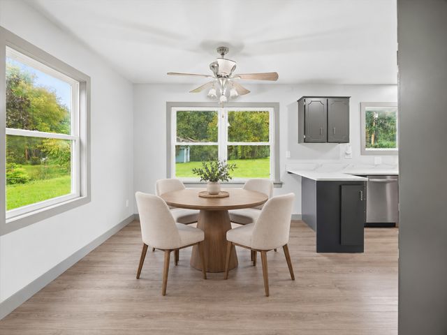 37860 N Metropolitan Avenue, Beach Park, IL 60087