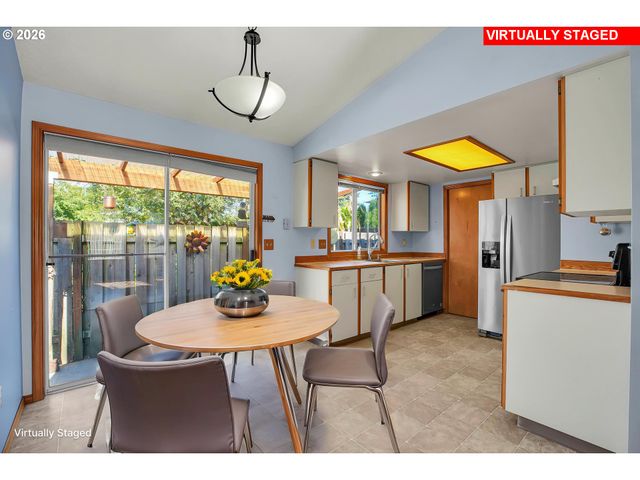 760 Se 139TH Ave, Portland, OR 97233