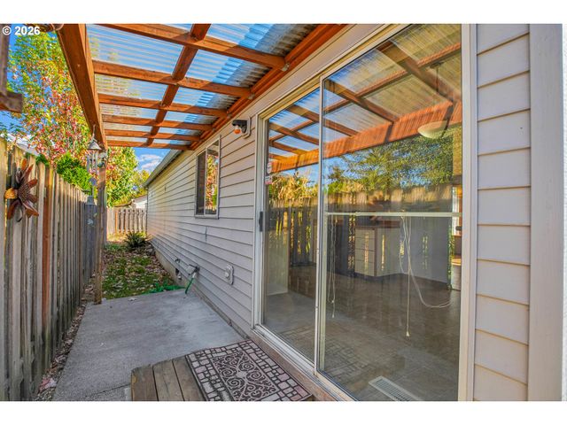 760 Se 139TH Ave, Portland, OR 97233