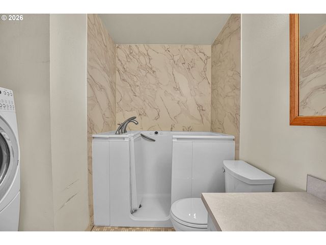 760 Se 139TH Ave, Portland, OR 97233