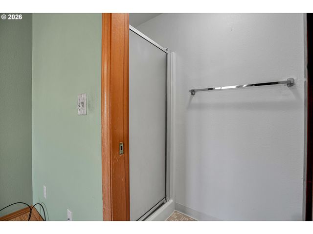 760 Se 139TH Ave, Portland, OR 97233