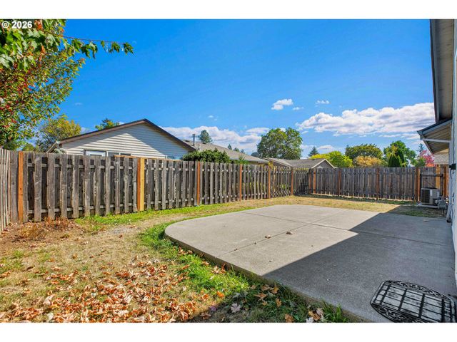 760 Se 139TH Ave, Portland, OR 97233