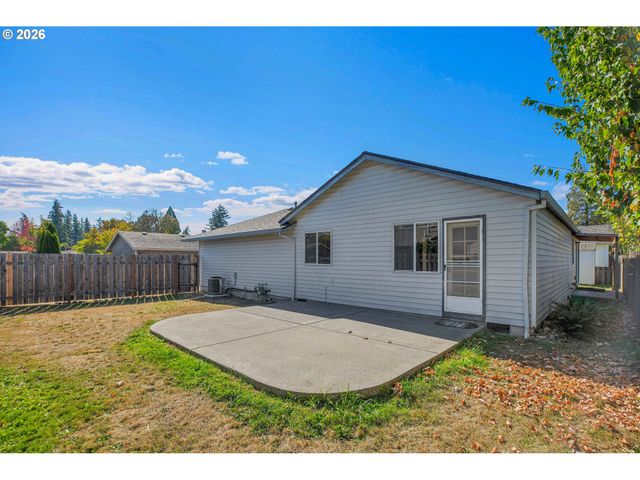 760 Se 139TH Ave, Portland, OR 97233