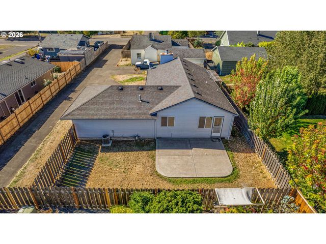 760 Se 139TH Ave, Portland, OR 97233