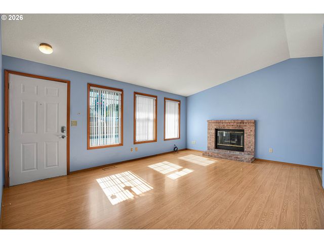 760 Se 139TH Ave, Portland, OR 97233