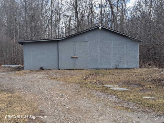 150 E Winegars Road, Hay Twp, MI 48624