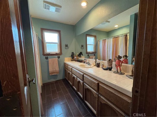 16834 Elm Street, Hesperia, CA 92345