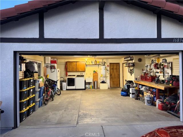16834 Elm Street, Hesperia, CA 92345