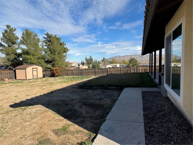 16834 Elm Street, Hesperia, CA 92345