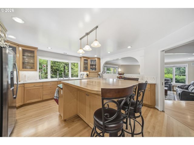 28185 Sw HERD Ln, Hillsboro, OR 97123