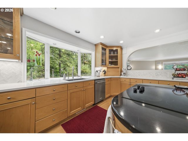 28185 Sw HERD Ln, Hillsboro, OR 97123
