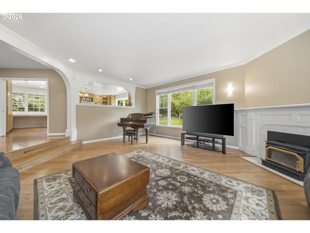 28185 Sw HERD Ln, Hillsboro, OR 97123