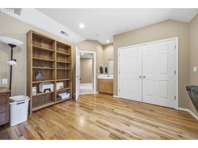 28185 Sw HERD Ln, Hillsboro, OR 97123