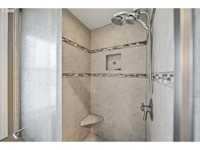 28185 Sw HERD Ln, Hillsboro, OR 97123