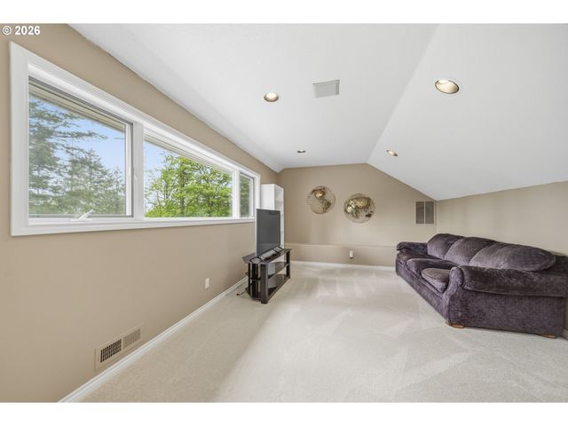 28185 Sw HERD Ln, Hillsboro, OR 97123