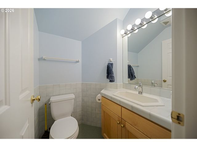 28185 Sw HERD Ln, Hillsboro, OR 97123