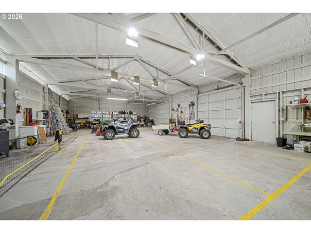 28185 Sw HERD Ln, Hillsboro, OR 97123