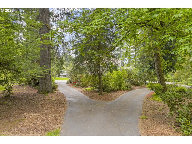 28185 Sw HERD Ln, Hillsboro, OR 97123