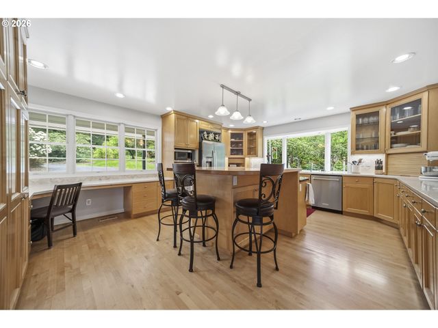 28185 Sw HERD Ln, Hillsboro, OR 97123