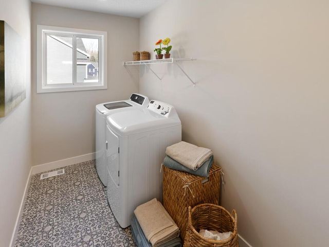 7874 Austin Way, Inver Grove Heights, MN 55077