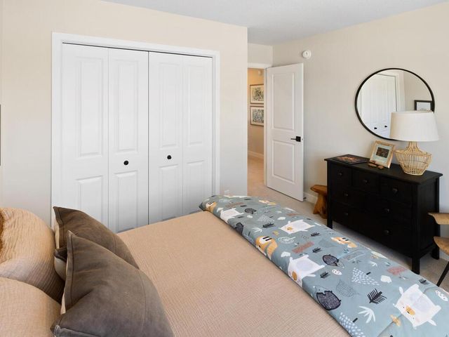 7874 Austin Way, Inver Grove Heights, MN 55077