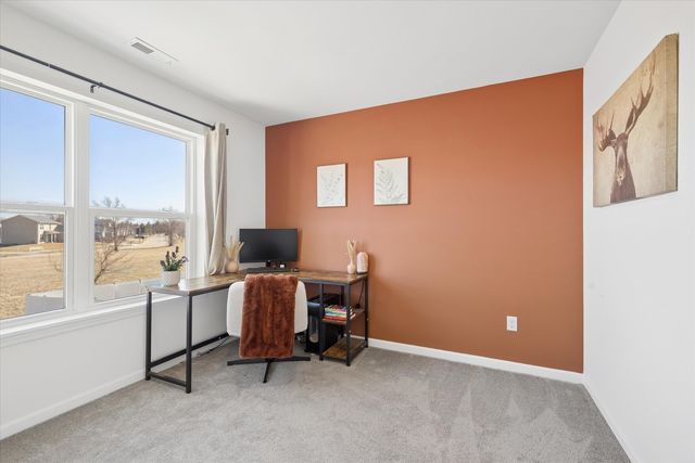 602 Apple Valley Road, Harvard, IL 60033