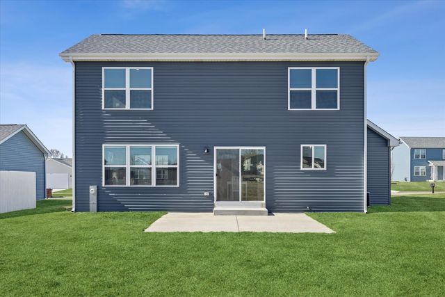 602 Apple Valley Road, Harvard, IL 60033