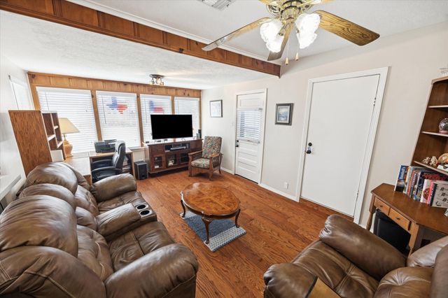 4629 Valerie, Bellaire, TX 77401