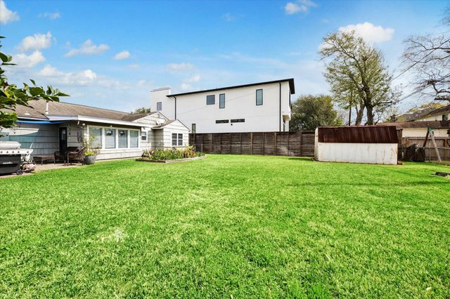 4629 Valerie, Bellaire, TX 77401