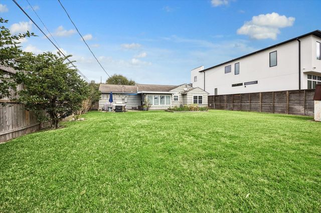 4629 Valerie, Bellaire, TX 77401