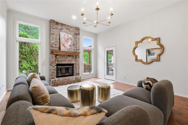 8310 W 120th Terrace, Overland Park, KS 66213