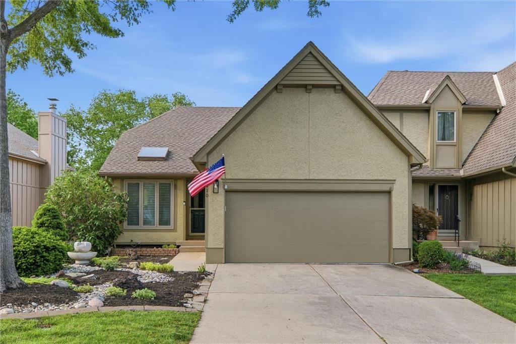 8310 W 120th Terrace, Overland Park, KS 66213