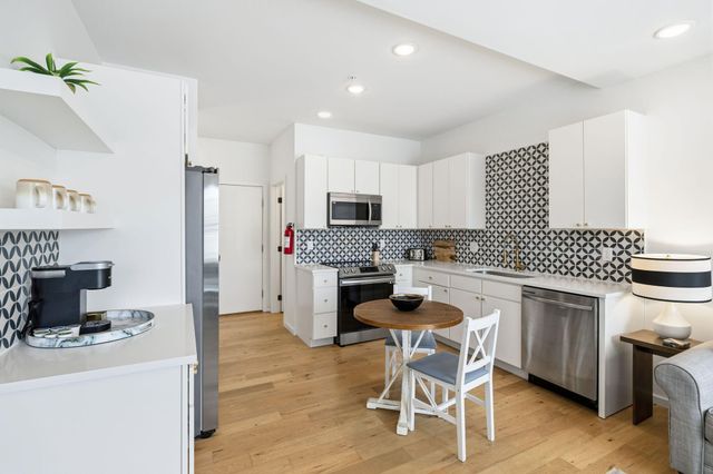 121 Old Mountain Road 121, Chattanooga, TN 37409
